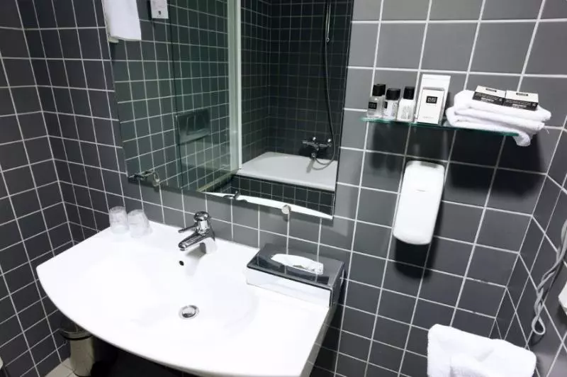 استودیوی استاندارد, Reykjavik Centrum