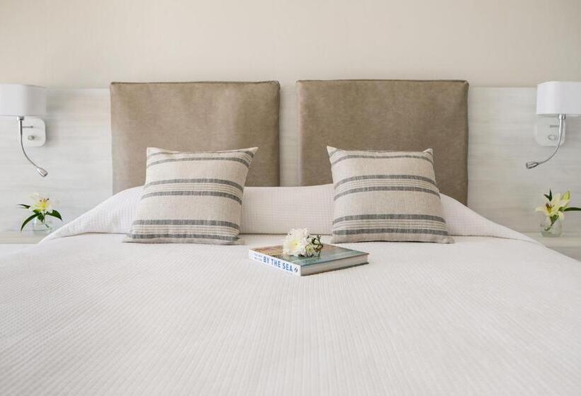 スタンダードインサイドビュールーム, Louis Paphos Breeze