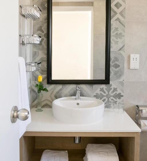 スーペリアールーム, Louis Paphos Breeze