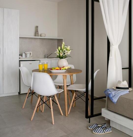 スーペリアールーム, Louis Paphos Breeze