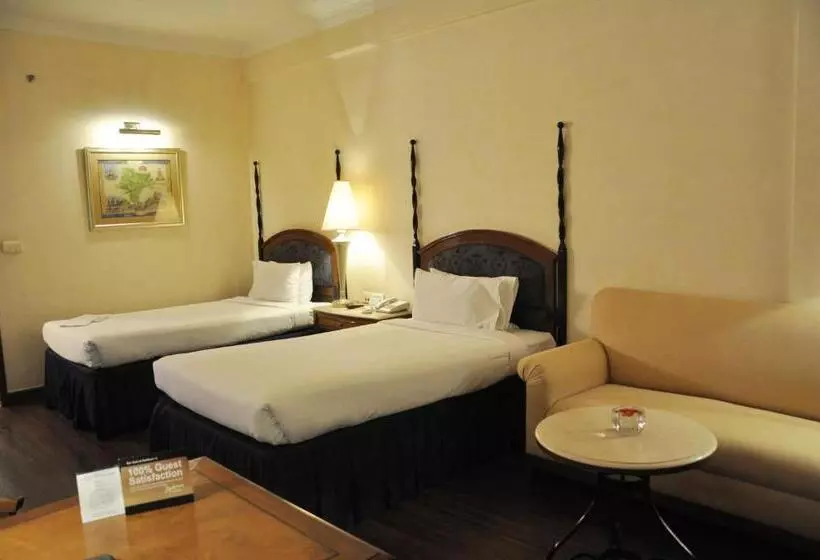 スーペリアールーム, Radisson Hotel Varanasi