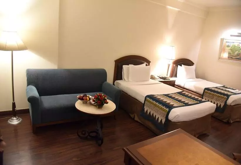 スーペリアールーム, Radisson Hotel Varanasi