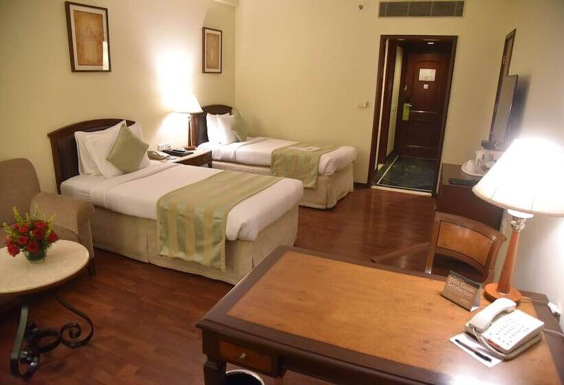 スーペリアールーム, Radisson Hotel Varanasi