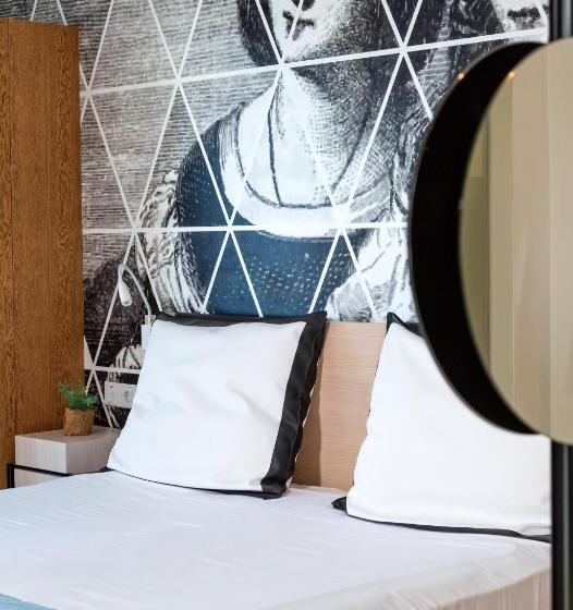 سوییت با چشم‌انداز دریا, King Jason Protaras   Designed For Adults By Louis Hotels