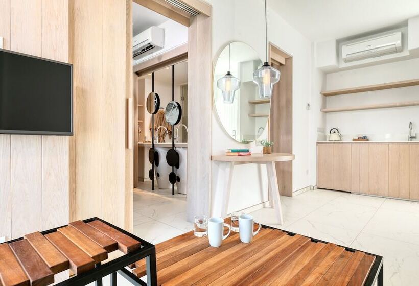 سوییت با چشم‌انداز جانبی دریا, King Jason Protaras   Designed For Adults By Louis Hotels