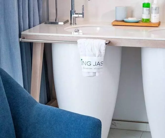 海の見えるスタンダードスタジオ, King Jason Protaras   Designed For Adults By Louis Hotels