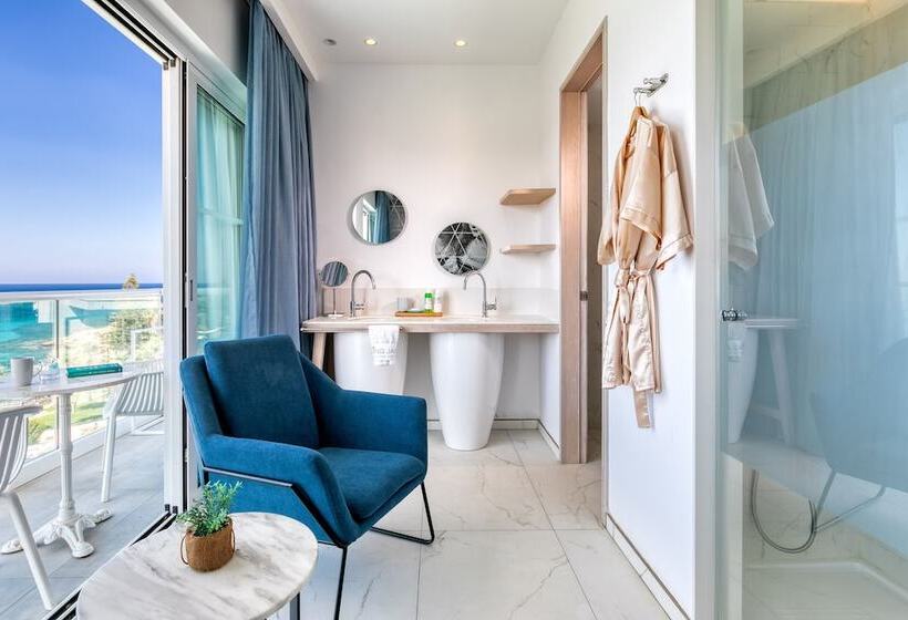 استودیوی استاندارد با چشم‌انداز دریا, King Jason Protaras   Designed For Adults By Louis Hotels