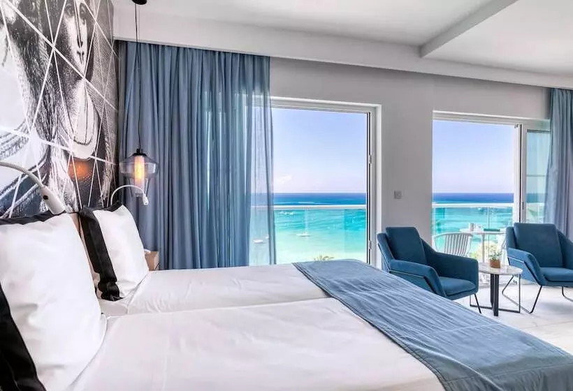 海の見えるスタンダードスタジオ, King Jason Protaras   Designed For Adults By Louis Hotels