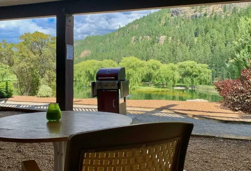 スタンダードインサイドビュールーム, St Andrews By The Lake Golf Resort