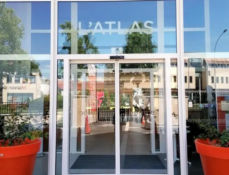 Huoneisto 2 Makuuhuonetta, Domitys   L Atlas
