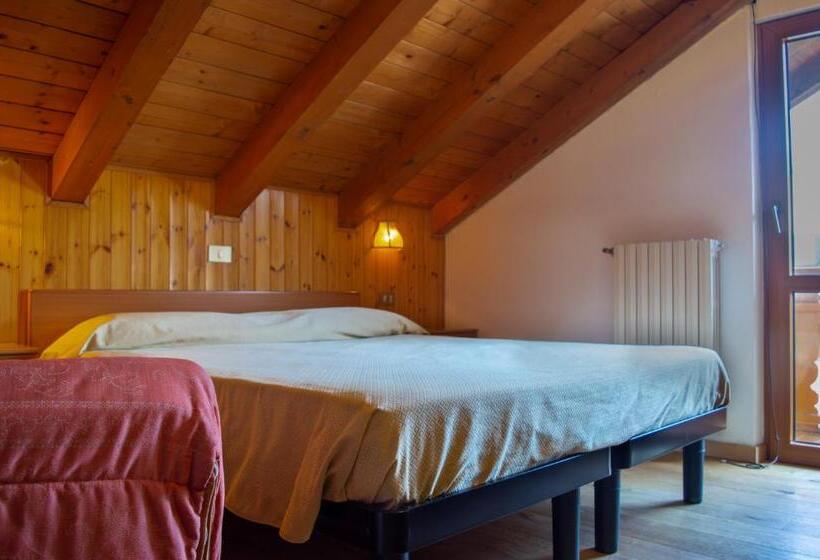 エコノミートリプルルーム, Serena