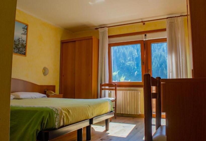 スタンダード4人部屋, Serena