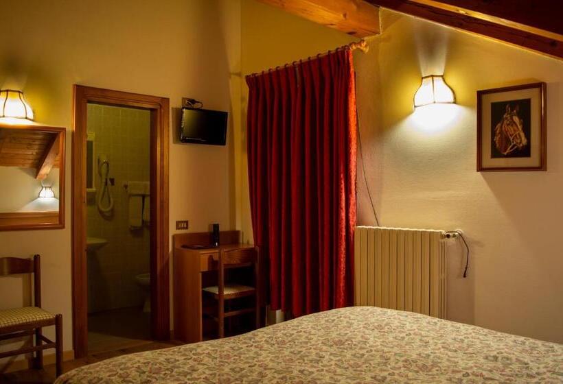 エコノミー4人部屋, Serena