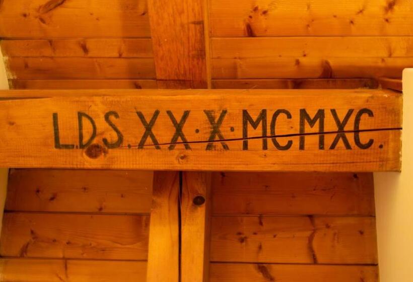 エコノミー4人部屋, Serena