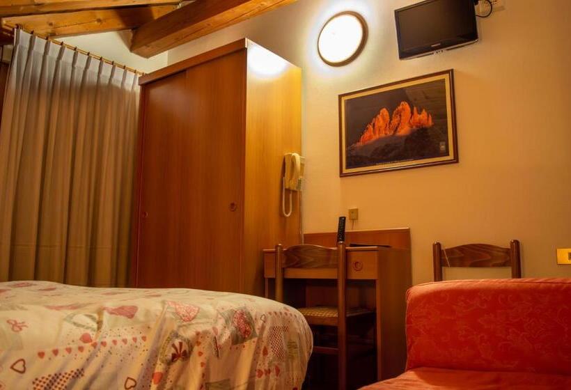 エコノミートリプルルーム, Serena