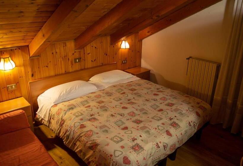 エコノミートリプルルーム, Serena