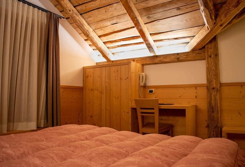 スーペリアールーム, Serena