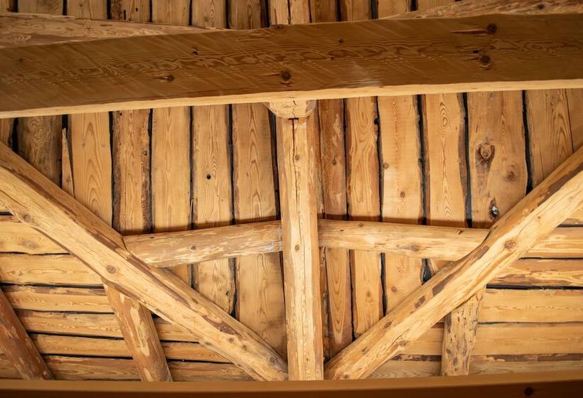 スタンダードトリプルルーム, Serena