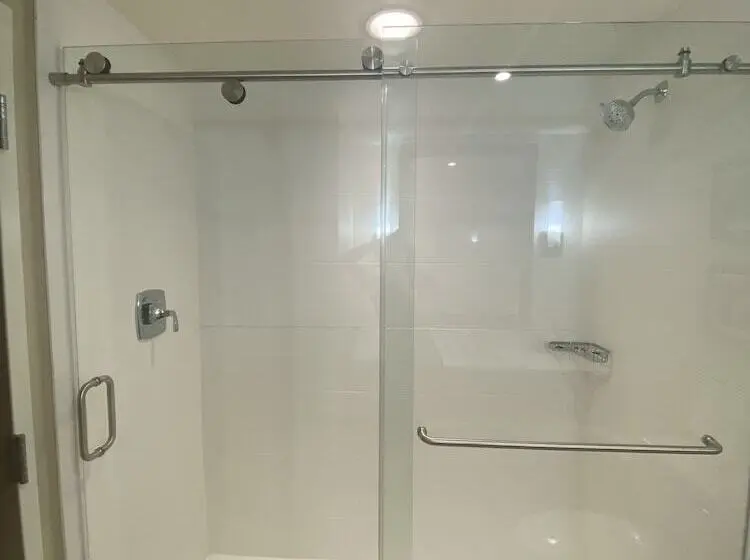 スイート, Comfort Suites Midland West