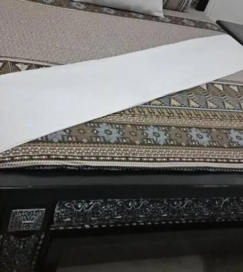 اتاق لوکس, Decent Lodge