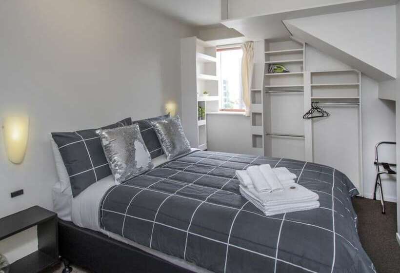 带1个卧室的豪华公寓, Crown On Cintra Lane