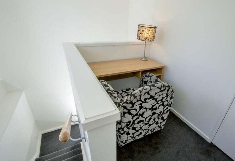 带1个卧室的豪华公寓, Crown On Cintra Lane