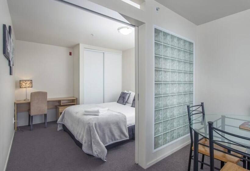 带2个卧室的公寓, Crown On Cintra Lane