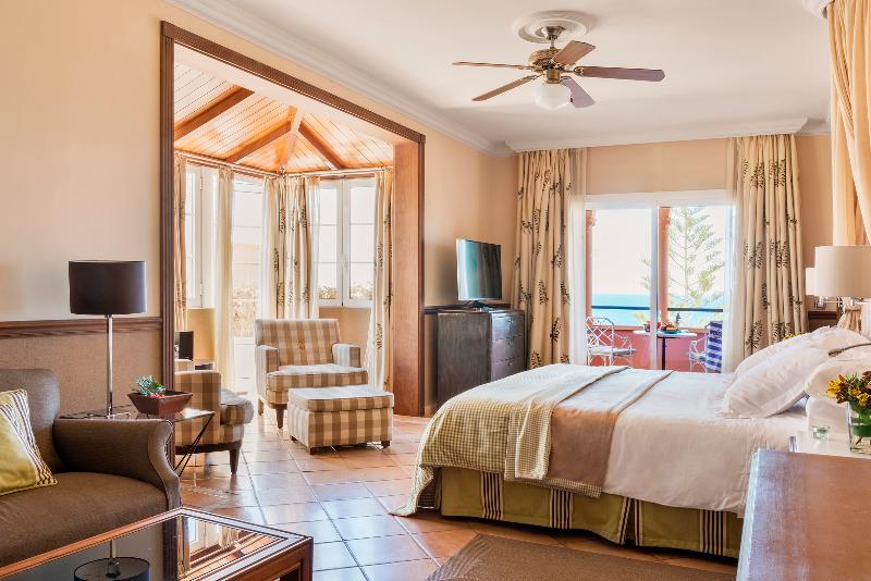 ２ベッドルームアパートメント, Brentwood