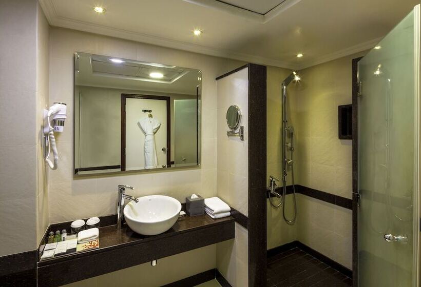 سوییت اجرایی, Coral Dubai Deira