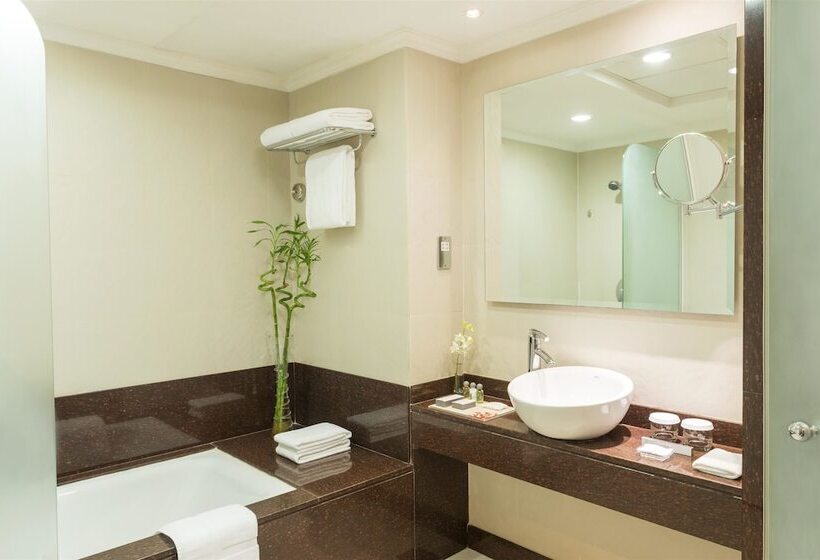 سوییت جونیور, Coral Dubai Deira