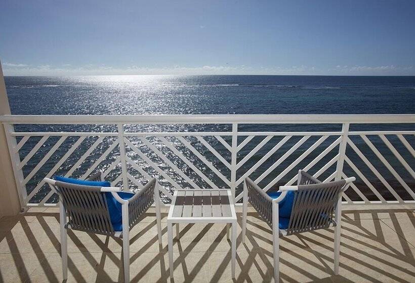 اتاق استاندارد با تخت بزرگ, Divi Carina Bay All Inclusive Beach Resort & Casino