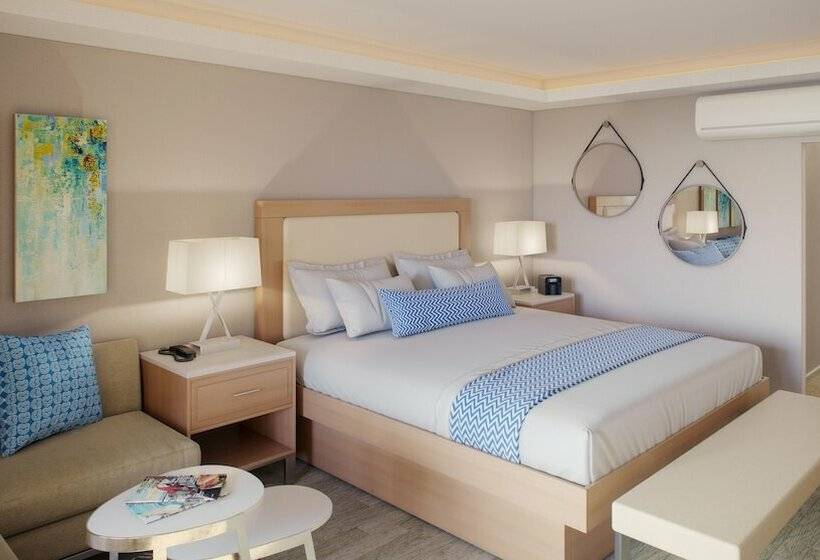 اتاق استاندارد با تخت بزرگ, Divi Carina Bay All Inclusive Beach Resort & Casino