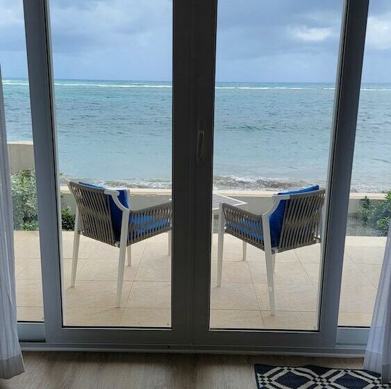 اتاق استاندارد با تخت بزرگ, Divi Carina Bay All Inclusive Beach Resort & Casino