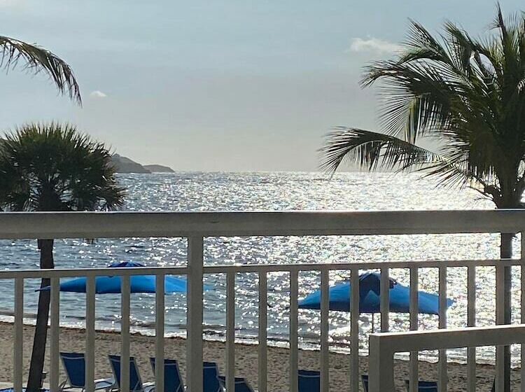 اتاق استاندارد با تخت بزرگ, Divi Carina Bay All Inclusive Beach Resort & Casino