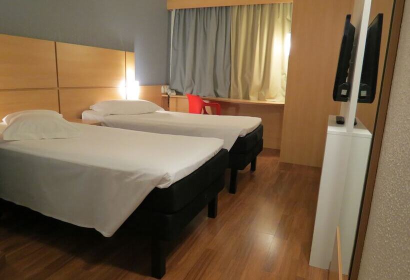 スタンダードルーム, Ibis Joinville