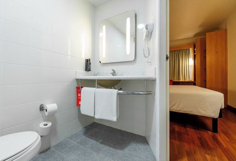 スタンダードルーム, Ibis Joinville