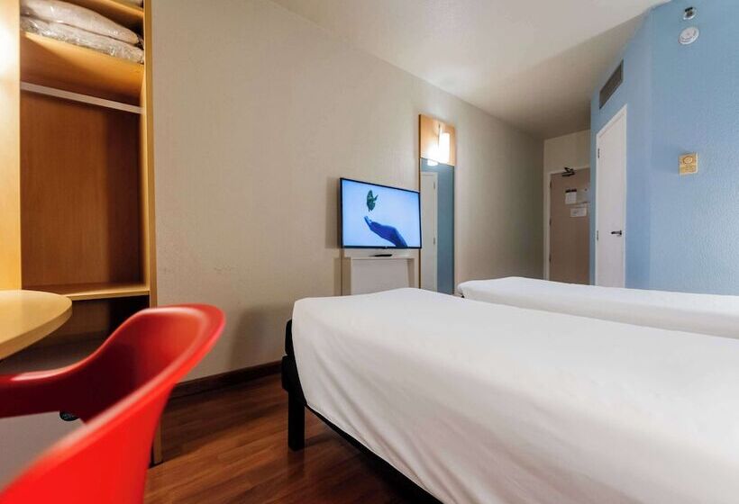 スタンダードルーム, Ibis Joinville