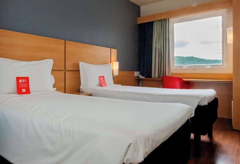 スタンダードルーム, Ibis Joinville