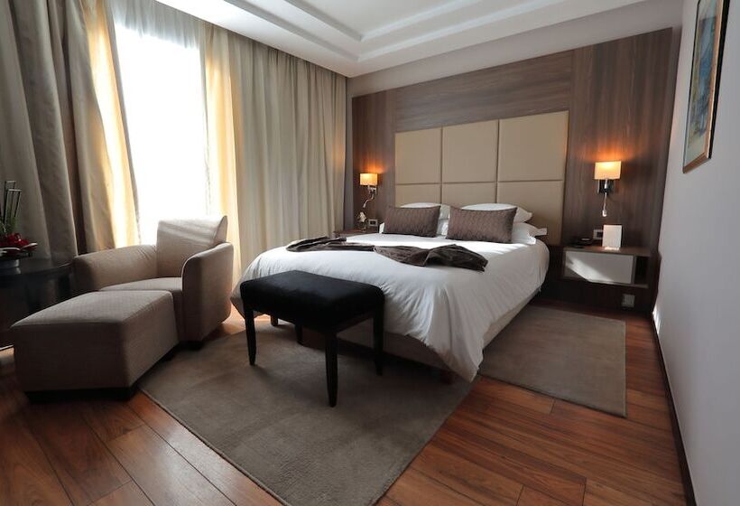 اتاق لوکس یک تخته, Le Palace d'Anfa