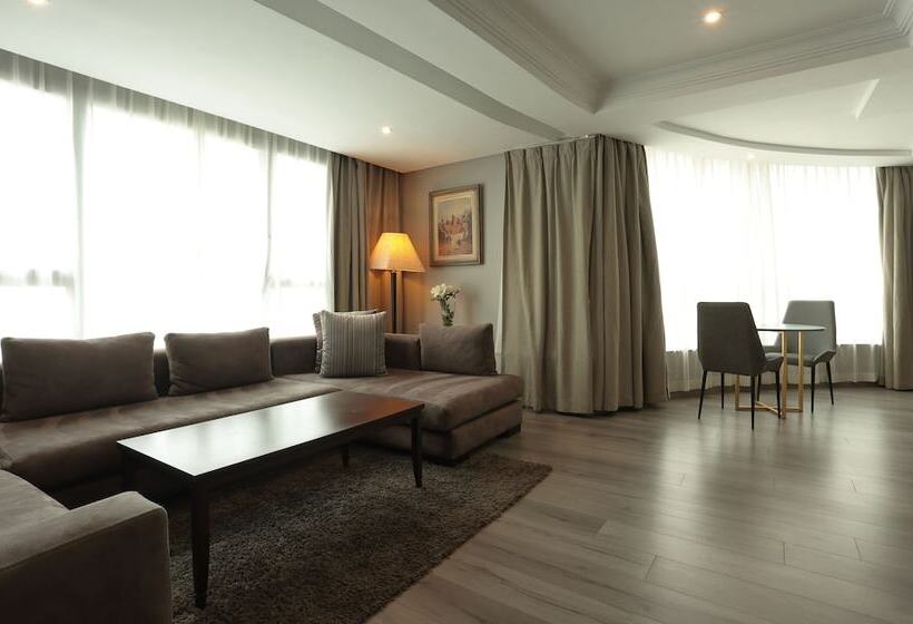 سوییت, Le Palace d'Anfa