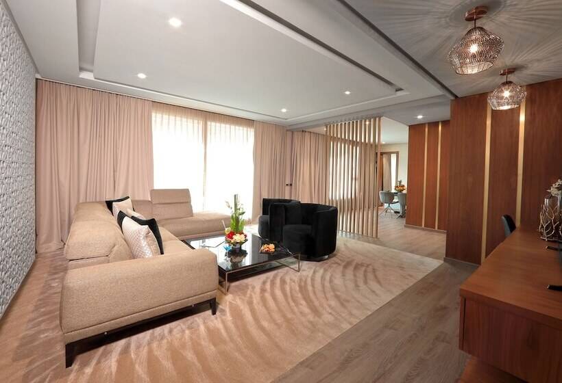 سوئیت رویال, Le Palace d'Anfa