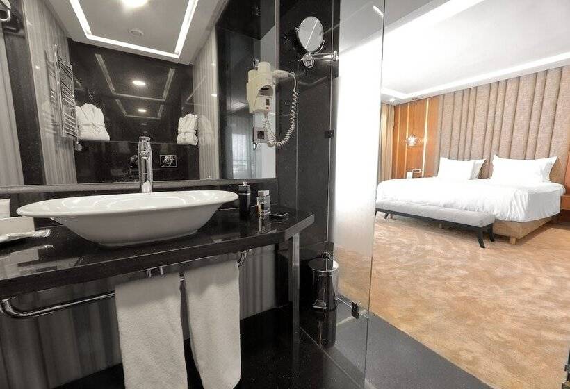 سوئیت رویال, Le Palace d'Anfa