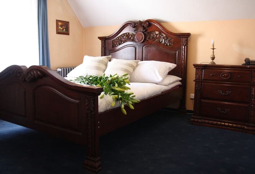 اتاق استاندارد, Prague Golden Age