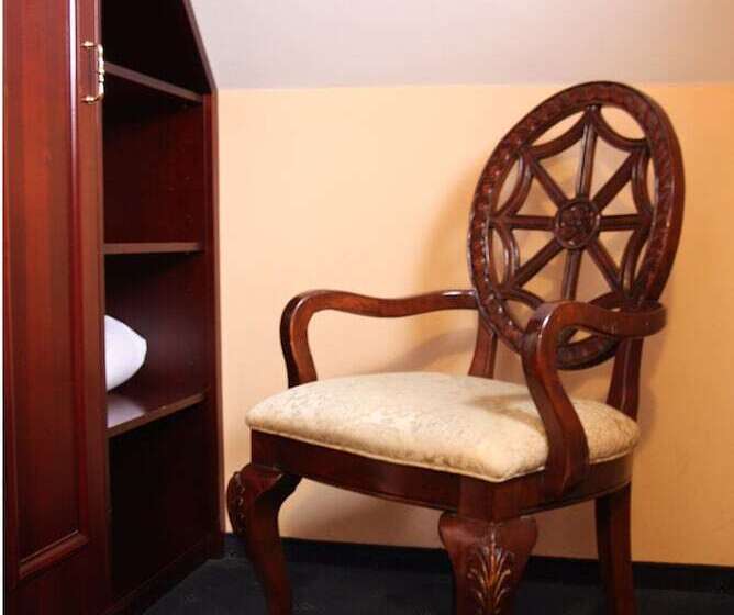 اتاق استاندارد, Prague Golden Age