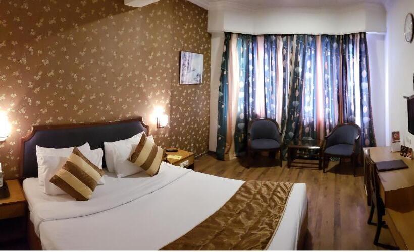 اتاق استاندارد, Quality Inn Residency