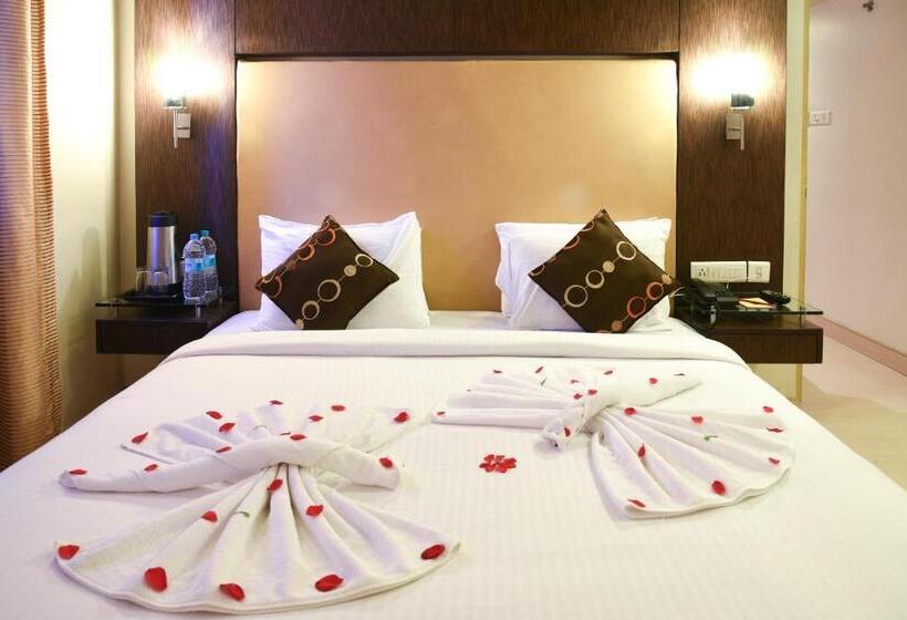 豪华套房, Quality Inn Residency