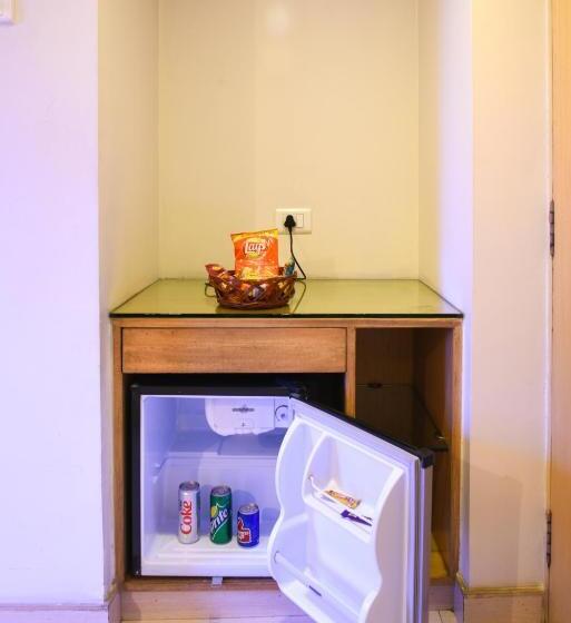 سوییت لوکس, Quality Inn Residency