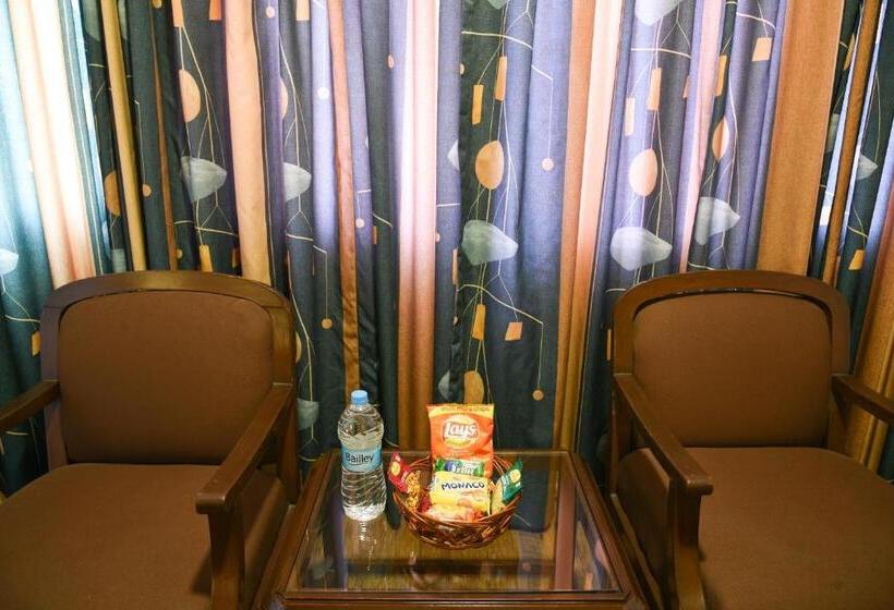 اتاق استاندارد, Quality Inn Residency