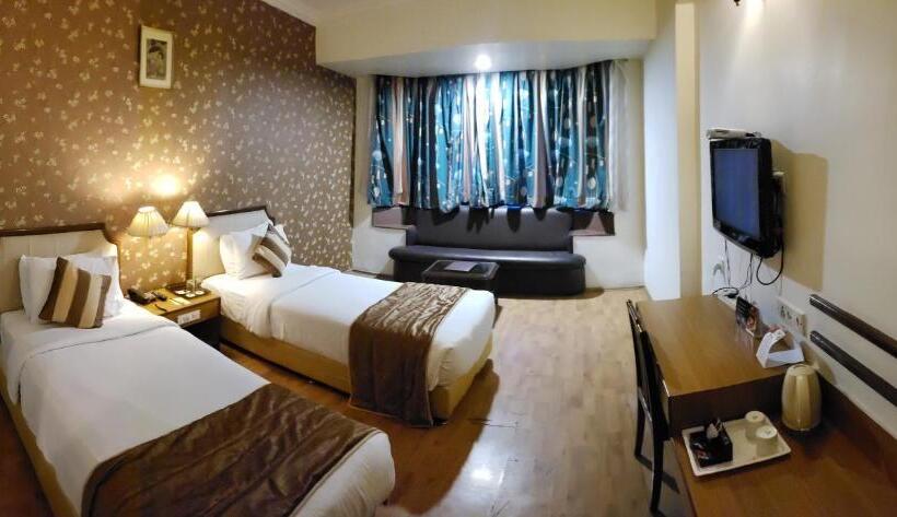 اتاق استاندارد, Quality Inn Residency