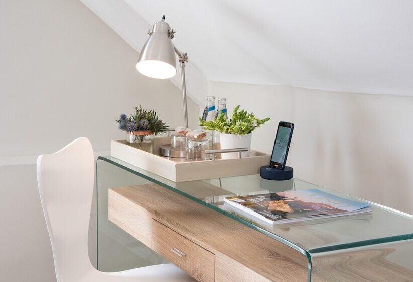 스탠다드 스튜디오, River Manor Boutique Hotel By The Living Journey Collection